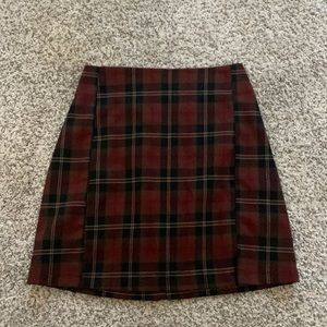 Brandy Melville plaid skirt
